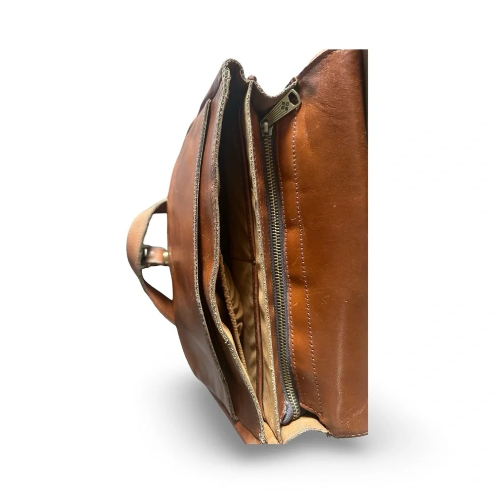 Patricia Nash Vintage London Cowhide leather saddle bag - Picture 8 of 16